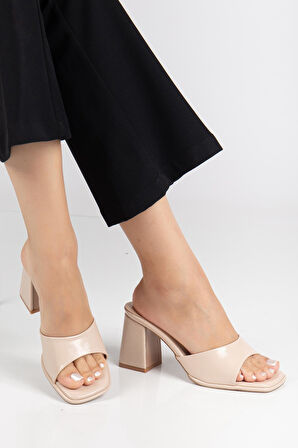 Büyük Beden Kadın Topuklu Terlik Ten Saten İnce Bantlı