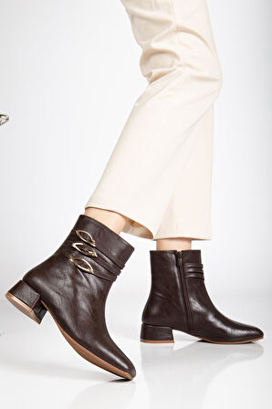 Kadın Kısa Topuklu Bot Kahve Suni Deri Küt Burun Metal Tokalı