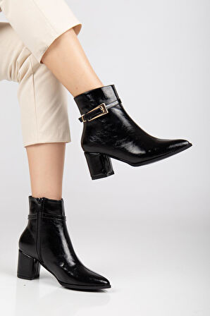 Siyah Kadın Topuklu Bot Kırışık Rugan Sivri Kalıp Tan Tokalı