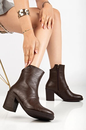 Kahverengi Kadın Topuklu Bot Termo Taban Kalın Topuklu Suni Deri Yüzü Parçalı