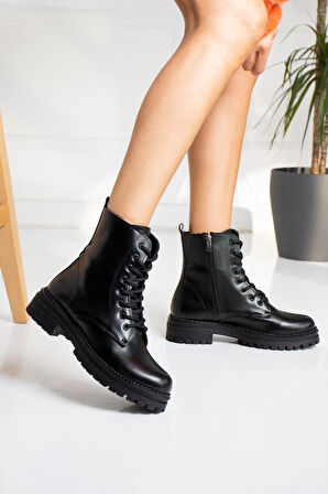 Siyah Günlük Kadın Postal Bot