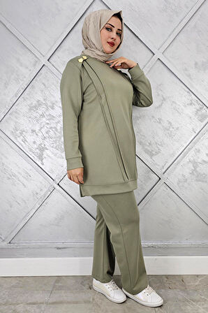 KADIN DÜĞME DETAYLI NERVÜR DİKİM TESETTÜR TAKIM