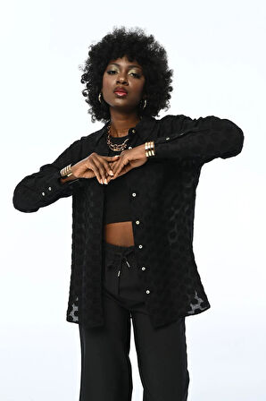 KADIN SİYAH DESENLİ GÖMLEK