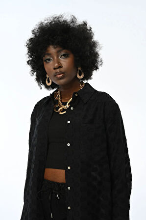 KADIN SİYAH DESENLİ GÖMLEK