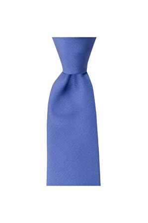 Mavi desenli 8 cm genişliğinde kravat