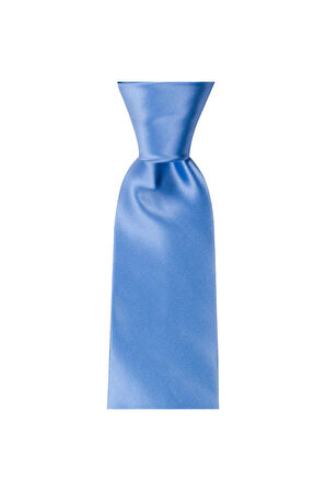 Açık mavi renkli 8 cm genişliğinde saten kravat