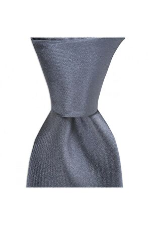 Gri renkli saten 7,5 cm genişliğinde ipek kravat