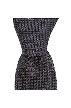 Koyu gri desenli 6 cm genişliğinde ipek kravat