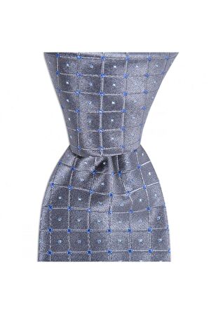 Açık gri desenli 7,5 cm genişliğinde ipek kravat