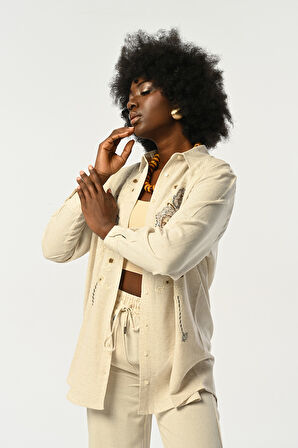 Pullu Nakışlı Oversıze Kesim Natur Renk Gömlek