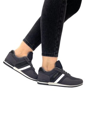 Unisex Günlük Spor Ayakkabı Casual Rahat Taban Füme-Siyah