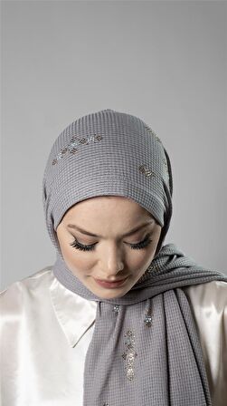 Gri Pratik Hazır Geçmeli Tesettür Şal Örme Kumaş Taşlı Çiçek Desenli  2118C_15