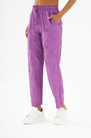 Jakarlı Kumaş Çiçek Desenli Rahat Kalıp Pantolon