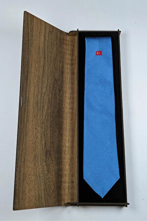 Ahşap Hediye Kutulu Türk Bayrağı Desenli Mavi Ipek Kravat