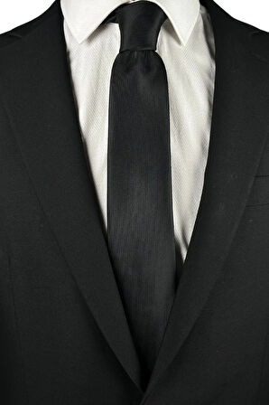 Düz Siyah Ince Kravat