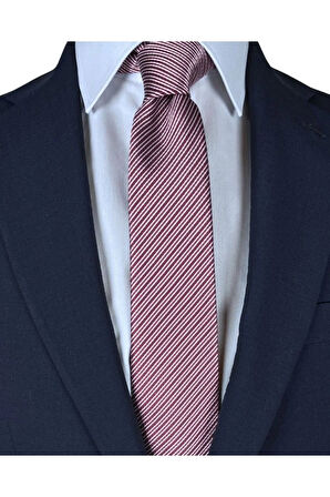 7 Cm Genişliğinde Kırmızı Çizgili Ince Kravat