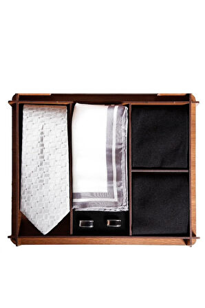 Doğum Günü Hediyesi Kutulu Ipek Kravat Ipek Mendil Metal Kol Düğmesi Bambu Çoraplı Erkek Hediye Seti