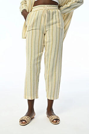KADIN RAHAT KALIP ÇİZGİLİ PANTOLON
