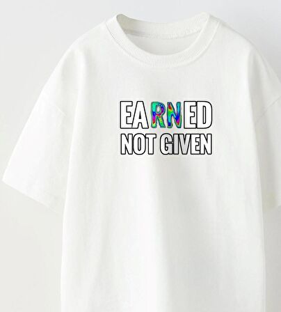 Earned Not Gıven Yazılı Futbol Tasarım Baskılı Beyaz Çocuk T-shirt