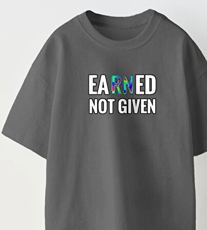 Earned Not Gıven Yazılı Futbol Tasarım Baskılı Füme Çocuk T-shirt