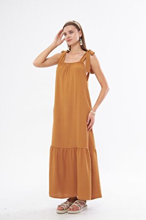 Omuzları Bağlamalı Dökümlü Kare Yaka Taba Dokuma Elbise