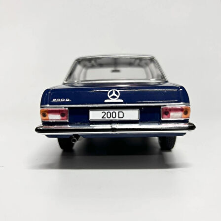 White Box 1/24 Mercedes Benz 220d