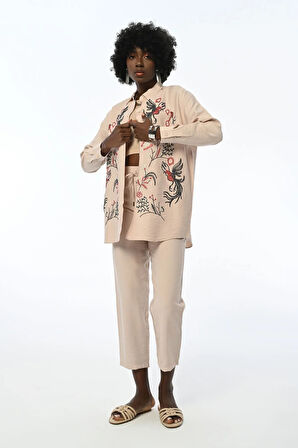 KADIN ÖNÜ NAKIŞ İŞLEMELİ OVERSIZE GÖMLEK