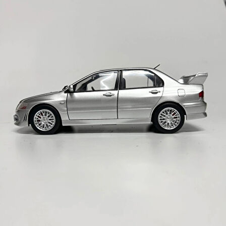 White Box 1/24 Mitsubishi Evo VII