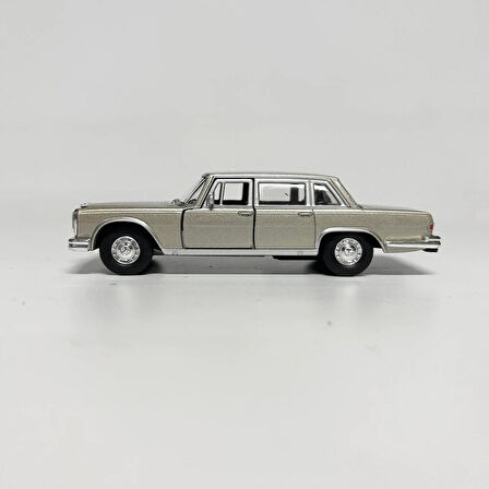 Welly Mercedes Benz 600 Pullman 1/36