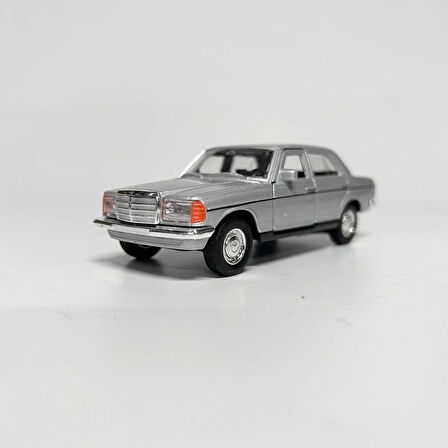 Welly Mercedes Benz 230E 1/36