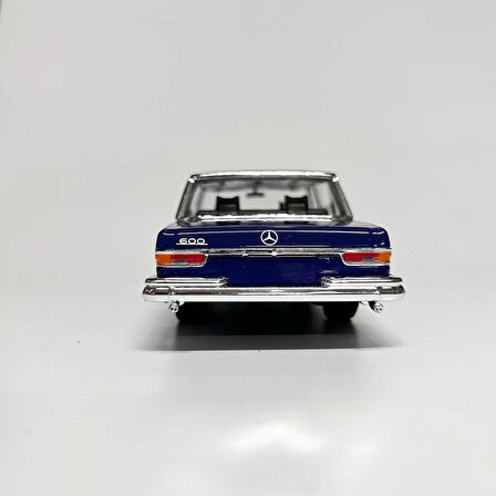 Welly Mercedes Benz 600 1/24