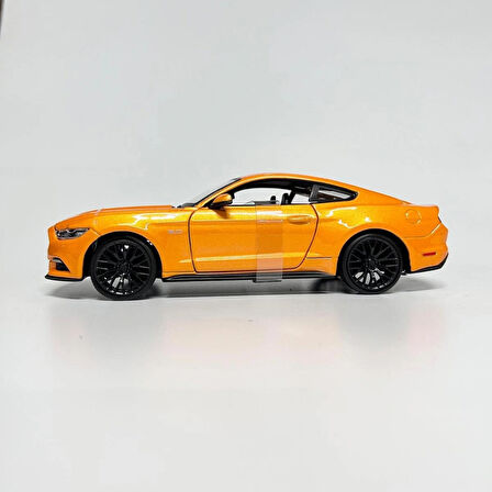 Maisto Ford Mustang GT 1/24