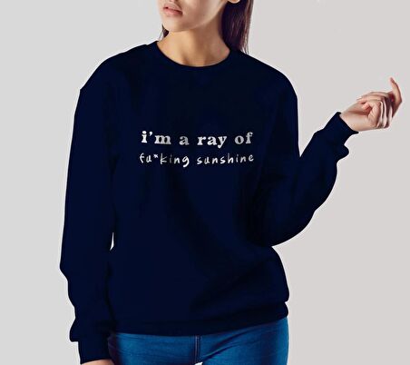 PROSPETTIVA KADIN LACİVERT KALIN İÇİ POLARLI OVERSIZE I'M A RAY OF FU*KING SUNSHINE YAZILI SWEATSHIRT