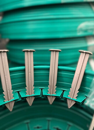 Geosu Teknik 40 Adet Çim Ayırıcı Kazığı 15 cm Çim Ayracı Kazığı Çim Sınırlayıcı Kazığı Plastik Jüt Çivi