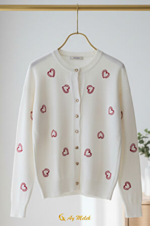 Kadın Triko Hırka Yumuşak V Yaka Kalpli Düğmeli Kazak