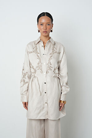 Kadın Boncuk İşlemeli Belden Büzgülü Çıtçıt Kapamalı Ceket