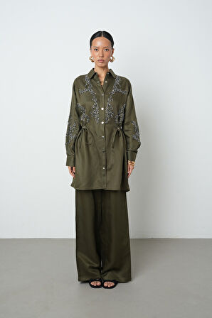 Kadın Boncuk İşlemeli Belden Büzgülü Çıtçıt Kapamalı Ceket