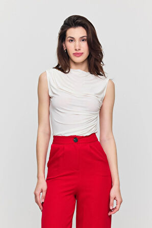 Kadın Ekru Omuzları Drapeli Kolsuz Sandy Bluz