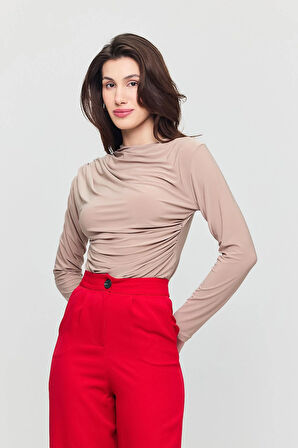 Kadın Büzgü Detaylı Uzun Kol Sandy Bej Bluz