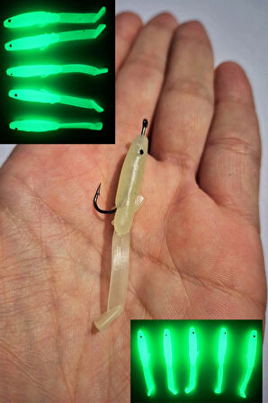 Eagenset İğneli Silikon Balık Fosforlu Glow Luminous Karanlıkta Parlayan İğneli Yapay Yem 5 cm 2 Adet