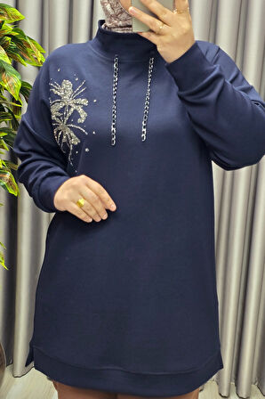 Kadın Büyük Beden Zincir Detaylı Taş İşlemeli Rahat Kalıp Esnek Kumaş Tunik 