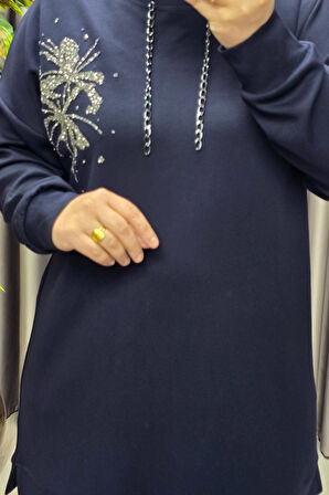 Kadın Büyük Beden Zincir Detaylı Taş İşlemeli Rahat Kalıp Esnek Kumaş Tunik 