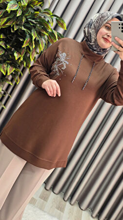 Kadın Büyük Beden Zincir Detaylı Taş İşlemeli Rahat Kalıp Esnek Kumaş Tunik 