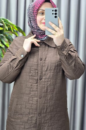 Kadın Giyim Büyük Beden Kapitone Tam Boy Manşet Kol Çıtçıtlı Kap 