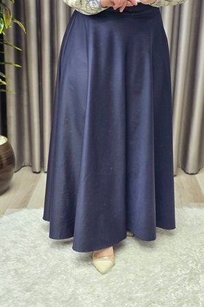 Kadın Giyim Büyük Beden Mevlana Model Yandan Fermuarlı Krep Saten Tek Renk Etek 