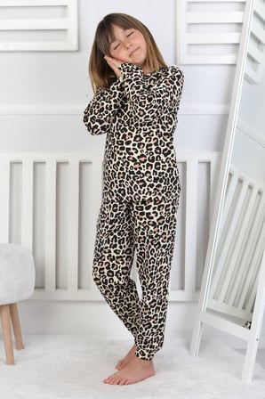 Minik Uyku Avcısı - Vahşi Rahatlık Serisi Leopar Desenli Kız Çocuk Pijama Takımı 