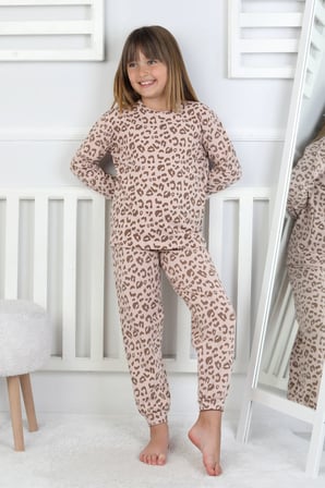 Minik Uyku Avcısı - Vahşi Rahatlık Serisi Leopar Desenli Kız Çocuk Pijama Takımı 