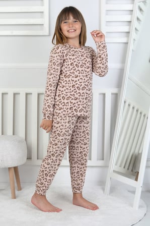 Minik Uyku Avcısı - Vahşi Rahatlık Serisi Leopar Desenli Kız Çocuk Pijama Takımı 