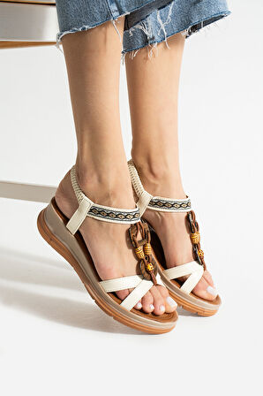 Bej Günlük Aksesuarlı Kadın Sandalet