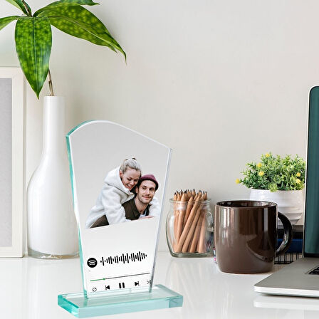 Kişiye Özel Fotoğraflı ve Spotify Tasarımlı Kristal Plaket
